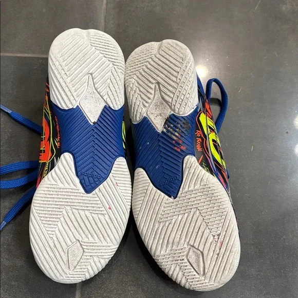 Nemeziz Messi addidas soccer shoes- Blue, Yellow, Red - Picture 11 of 17